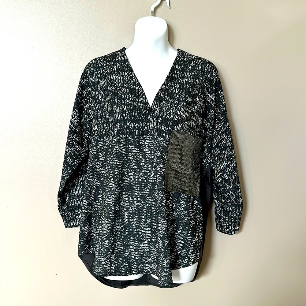 Zara top size medium with cute sequence pocket